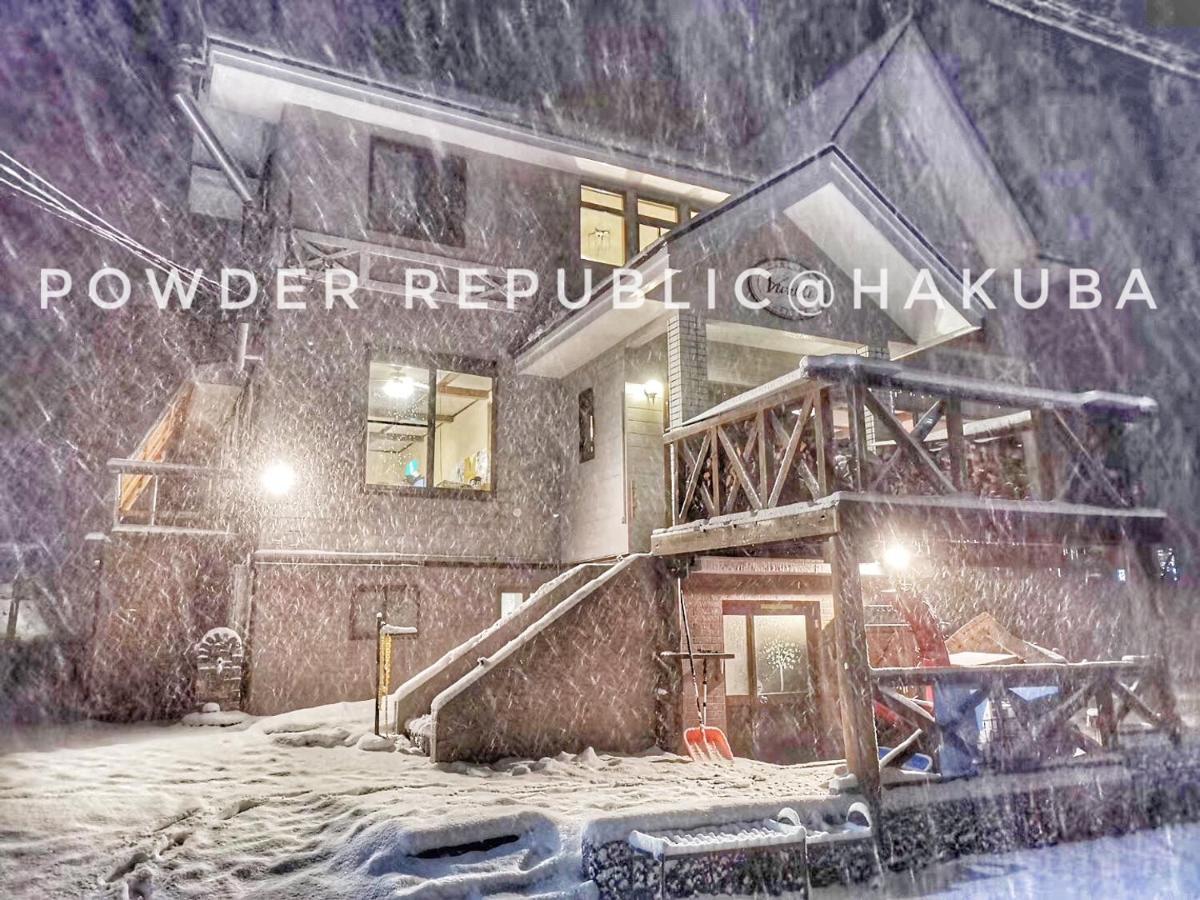 Bed and Breakfast Hakuba Powder Republic Экстерьер фото