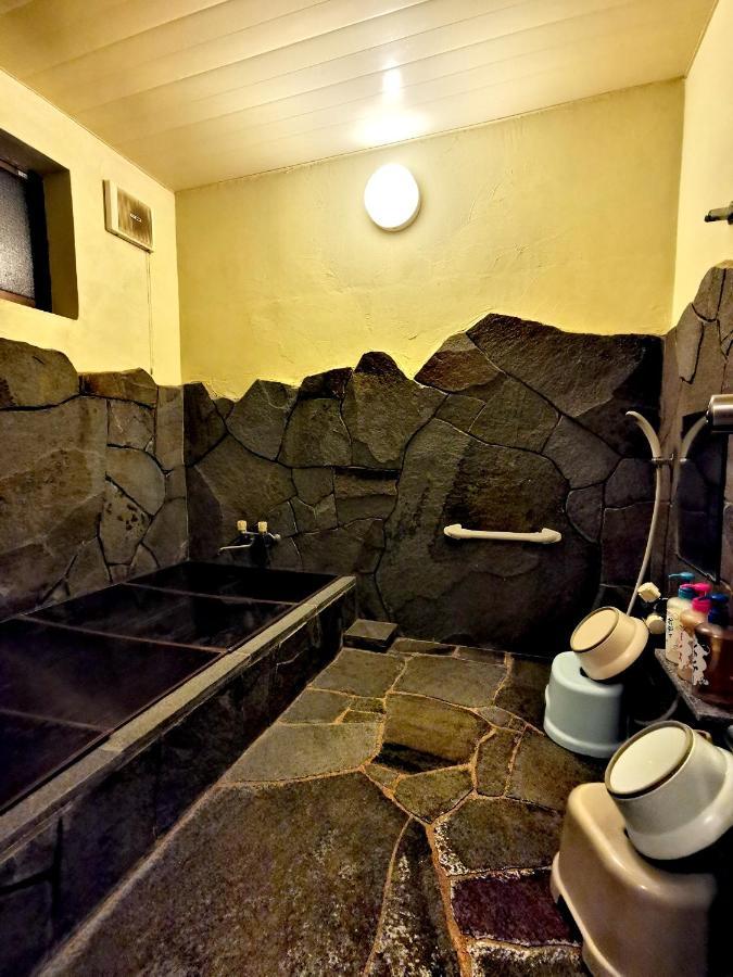 Bed and Breakfast Hakuba Powder Republic Экстерьер фото